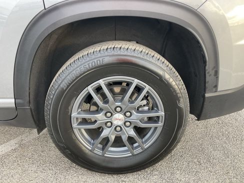 Used 2025 GMC Acadia Elevation image 19