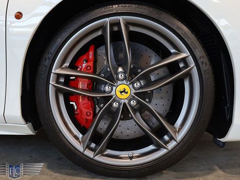 Used 2019 Ferrari 488 Spider image 44