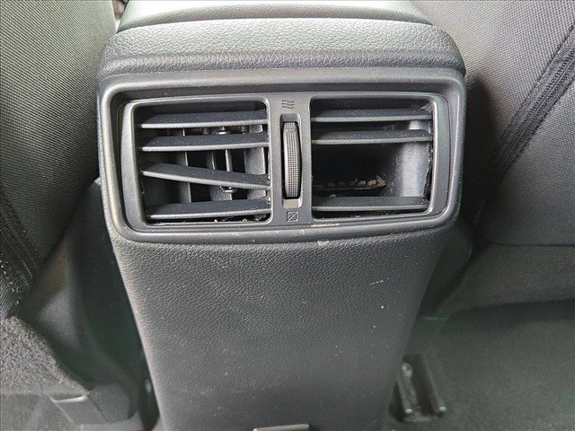 Used 2020 Nissan Rogue S FWD image 16