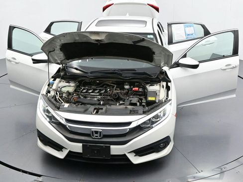 Used 2017 Honda Civic EX-T image 39