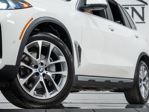 Used 2026 BMW X5 xDrive40i w/ Premium Package image 26