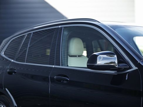 Used 2021 BMW X3 xDrive30i w/ Premium Package image 11