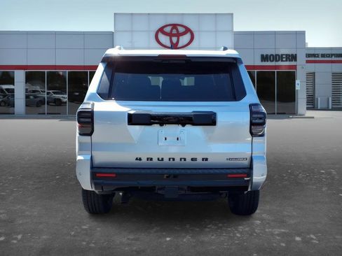 New 2026 Toyota 4Runner 4WD image 5