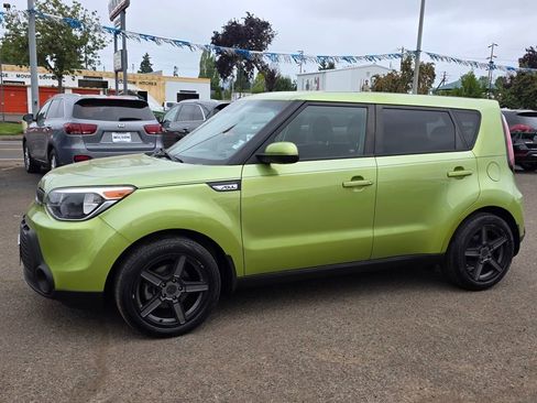 Used 2016 Kia Soul image 24