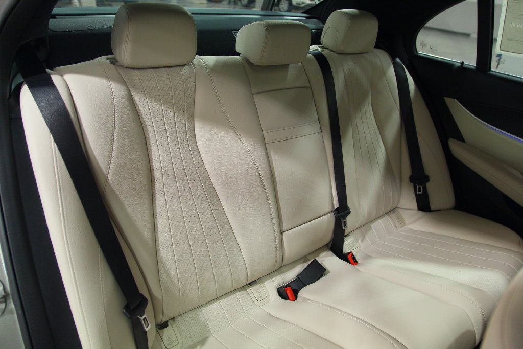 Certified 2023 Mercedes-Benz E 350 4MATIC Sedan image 27