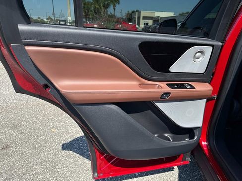 New 2025 Lincoln Aviator Reserve w/ Equipment Group 201A image 13