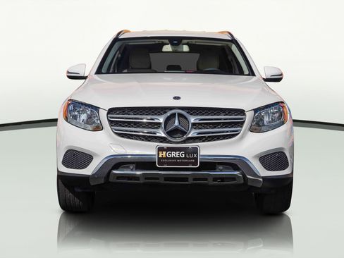 Used 2019 Mercedes-Benz GLC 300 image 4
