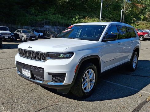 Certified 2021 Jeep Grand Cherokee L Laredo w/ Luxury Tech Group I image 3