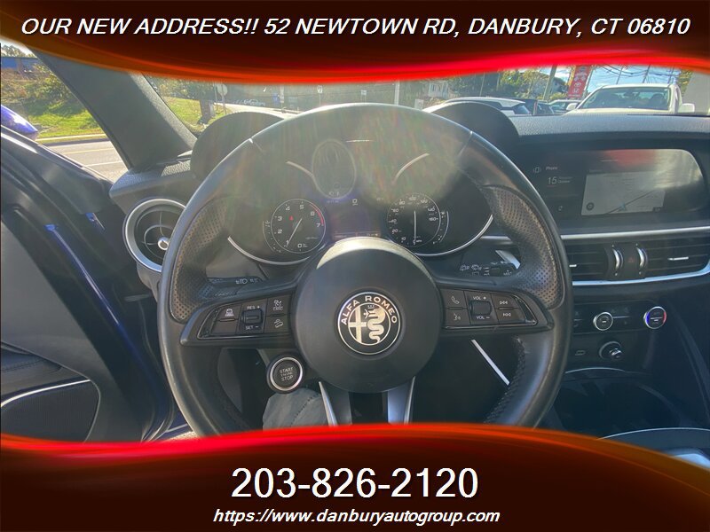 Used 2023 Alfa Romeo Stelvio Ti AWD/4WD image 12