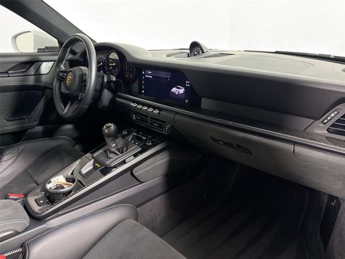 Used 2022 Porsche 911 GT3 RWD image 27
