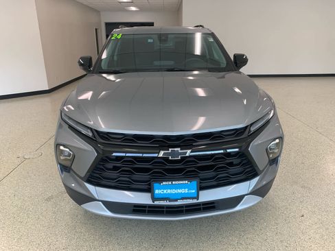 Used 2024 Chevrolet Blazer LT w/ Convenience Package image 3
