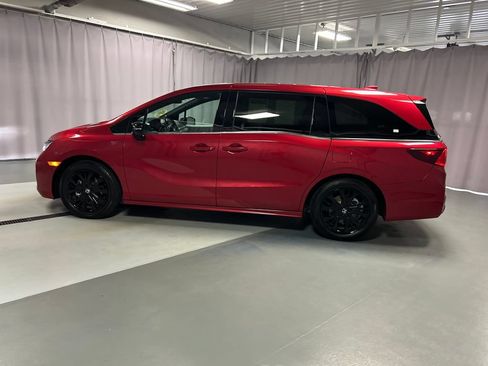 Used 2025 Honda Odyssey Sport-L image 4