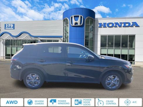 New 2026 Honda HR-V LX image 1