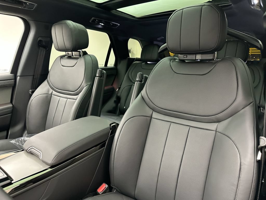 New 2027 Land Rover Range Rover Sport SE AWD/4WD image 10