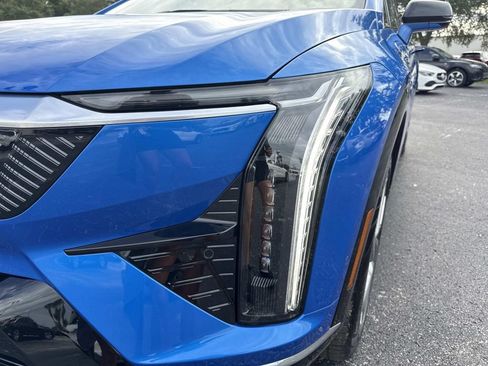 New 2027 Cadillac Optiq Luxury RWD image 9