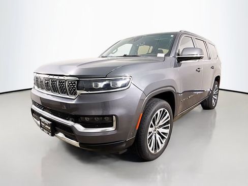 Used 2022 Jeep Grand Wagoneer Series III image 3