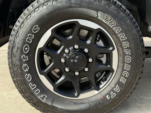 Used 2025 RAM 2500 Laramie image 12