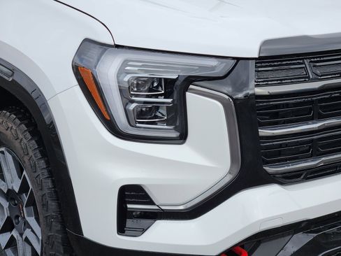 New 2026 GMC Terrain AT4 w/ Convenience Package III image 10