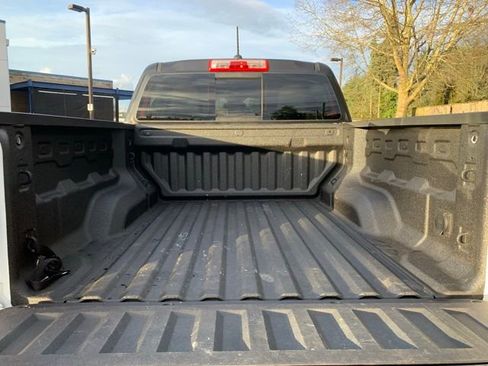 Used 2024 Chevrolet Colorado Z71 w/ Z71 Convenience Package 2 image 5