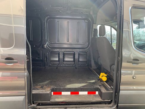 Used 2017 Ford Transit 350 148 Medium Roof image 21