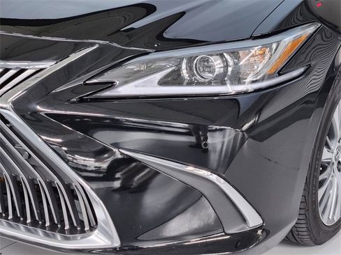 Used 2020 Lexus ES 350 w/ Premium Package image 12