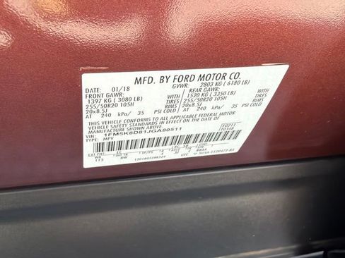 Used 2018 Ford Explorer XLT w/ Equipment Group 201A AWD/4WD image 22