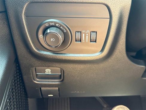 New 2025 Jeep Grand Cherokee L Limited w/ Black Appearance Package image 29