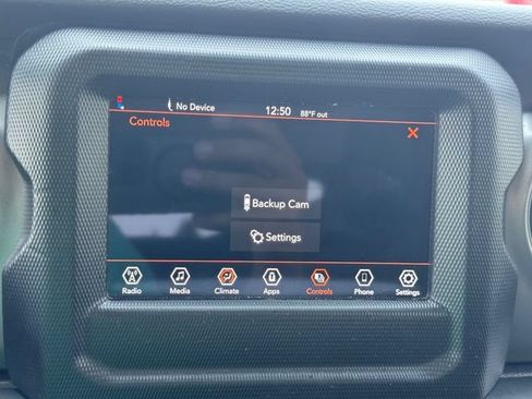 Certified 2022 Jeep Wrangler Sport AWD/4WD image 27