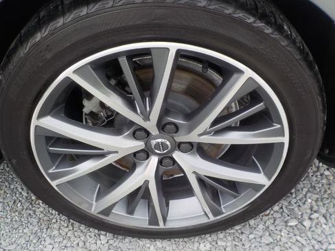 Used 2018 Volvo S90 T5 Momentum image 33