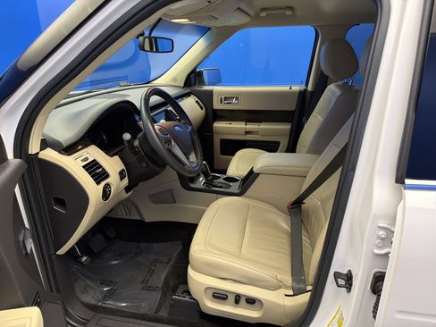 Used 2018 Ford Flex SEL w/ Equipment Group 202A FWD image 14
