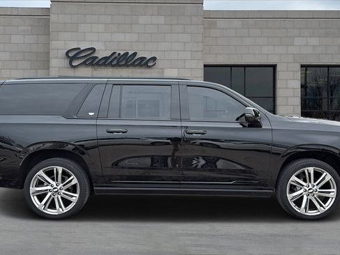 Certified 2025 Cadillac Escalade ESV Sport w/ Touring Package image 2