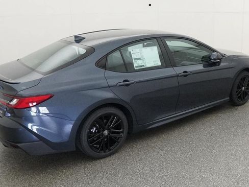 Used 2026 Toyota Camry SE FWD image 35