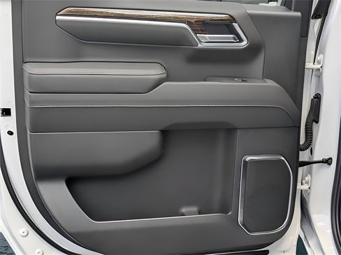 New 2026 GMC Sierra 1500 Elevation image 28