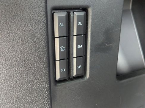 Used 2021 Ford Expedition Max Limited image 29