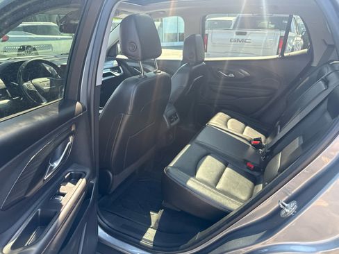 Used 2021 GMC Terrain SLT w/ Infotainment Package II AWD/4WD image 22