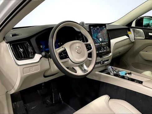 New 2026 Volvo XC60 B5 Ultra w/ Climate Package image 8