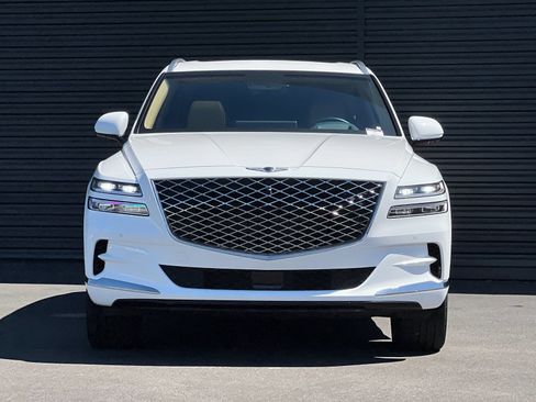 Used 2024 Genesis GV80 2.5T w/ Prestige Package AWD/4WD image 11