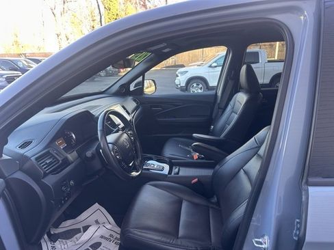 Used 2023 Honda Ridgeline Black Edition image 4