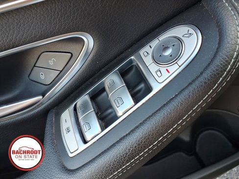 Used 2018 Mercedes-Benz C 300 4MATIC Sedan image 17