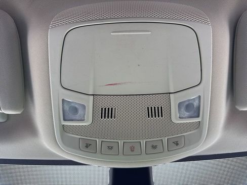 Certified 2021 Ford Edge SE image 18