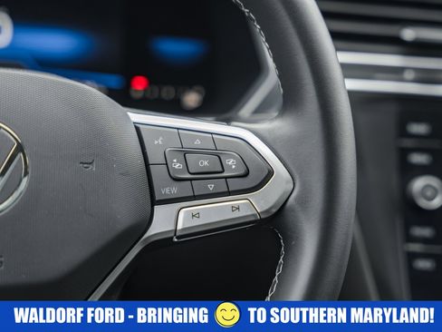 Used 2022 Volkswagen Tiguan SE image 34