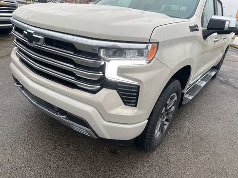 New 2026 Chevrolet Silverado 1500 High Country w/ LPO, Dark Essentials Package image 9