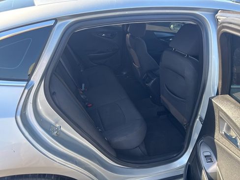 Used 2021 Chevrolet Malibu LT image 21