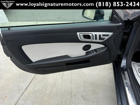 Used 2012 Mercedes-Benz SLK 250 image 13