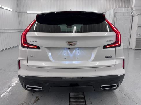 Used 2024 Cadillac XT4 Premium Luxury w/ Technology Package FWD image 5