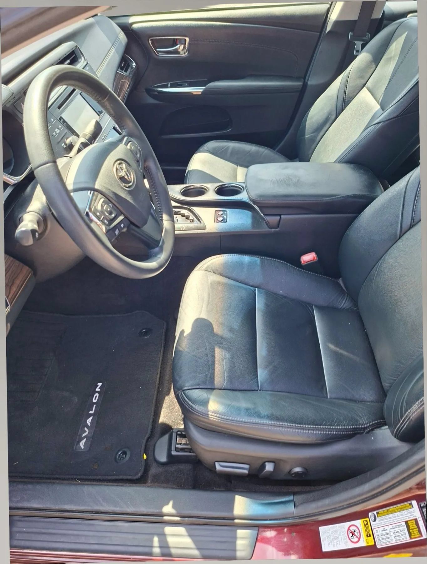 Used 2014 Toyota Avalon XLE FWD image 7