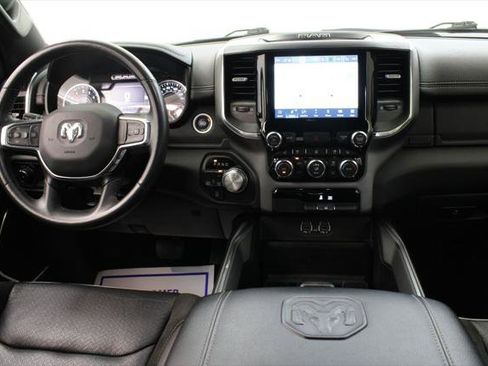 Used 2024 RAM 1500 Laramie AWD/4WD image 9