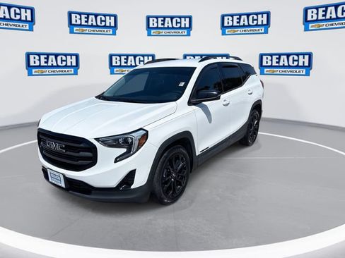 Used 2020 GMC Terrain SLT w/ Preferred Package FWD image 4