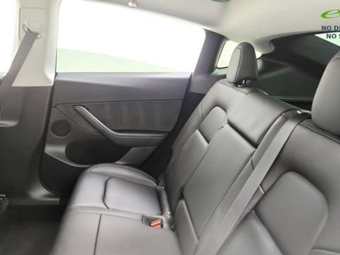 Used 2024 Tesla Model Y Performance AWD/4WD image 41