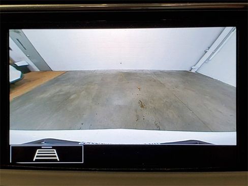 Used 2020 Buick Enclave Essence image 23